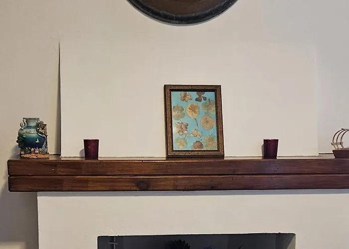 A Due Passi Dal * 曼代洛-德尔拉里奥