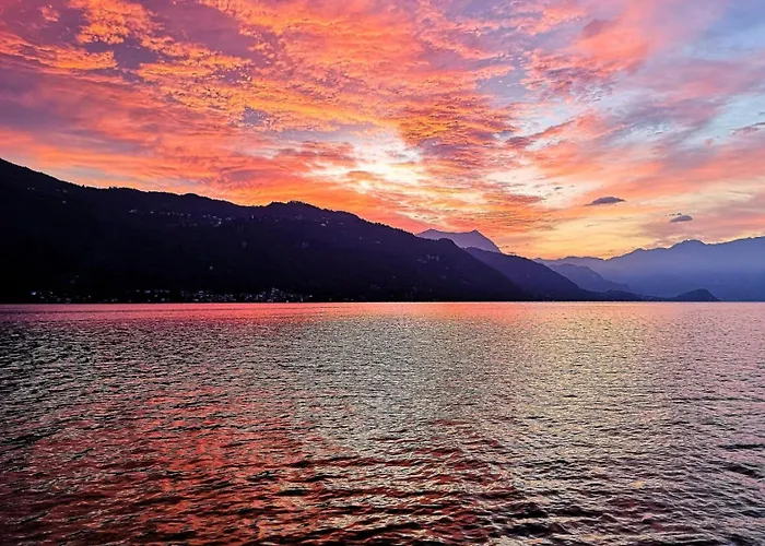 A Due Passi Dal * 曼代洛-德尔拉里奥